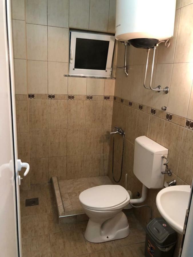 Apartment Family Ulcinj Bagian luar foto