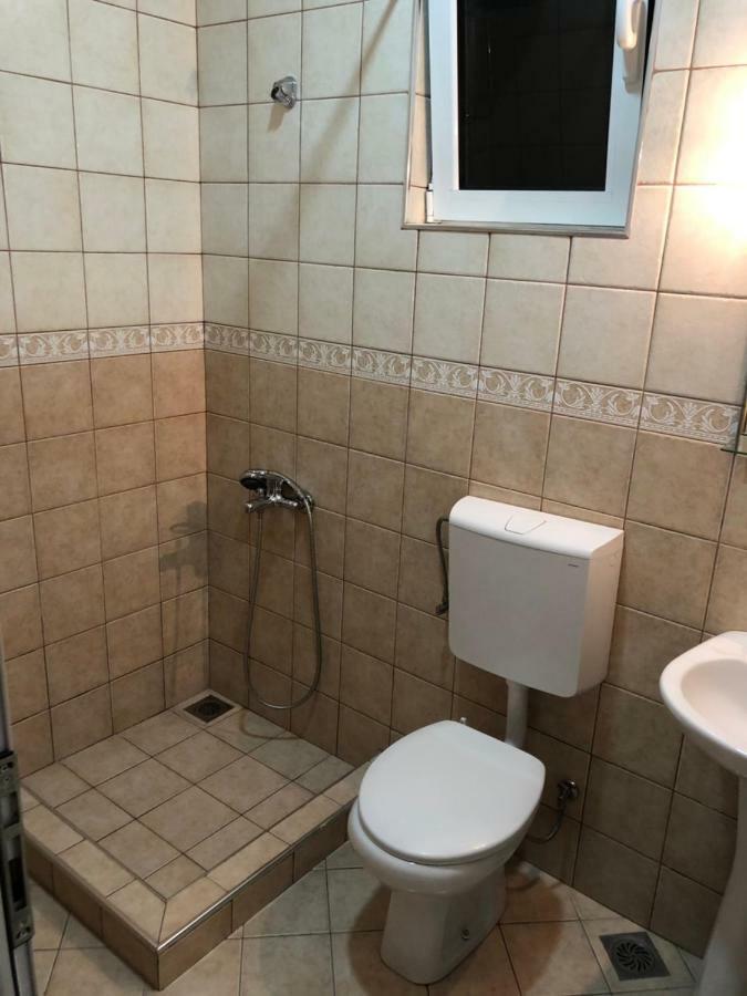 Apartment Family Ulcinj Bagian luar foto