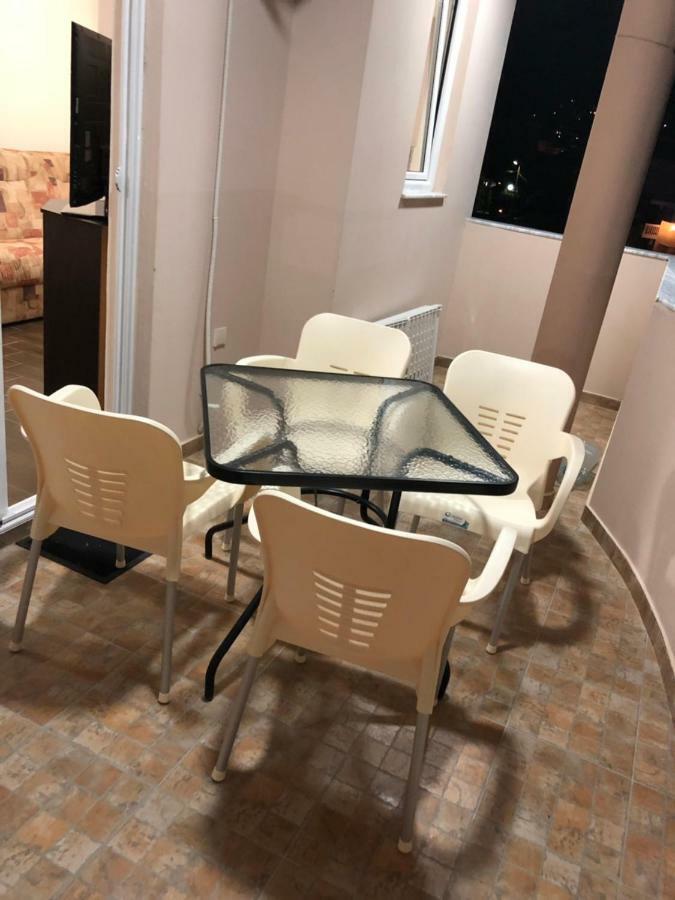 Apartment Family Ulcinj Bagian luar foto