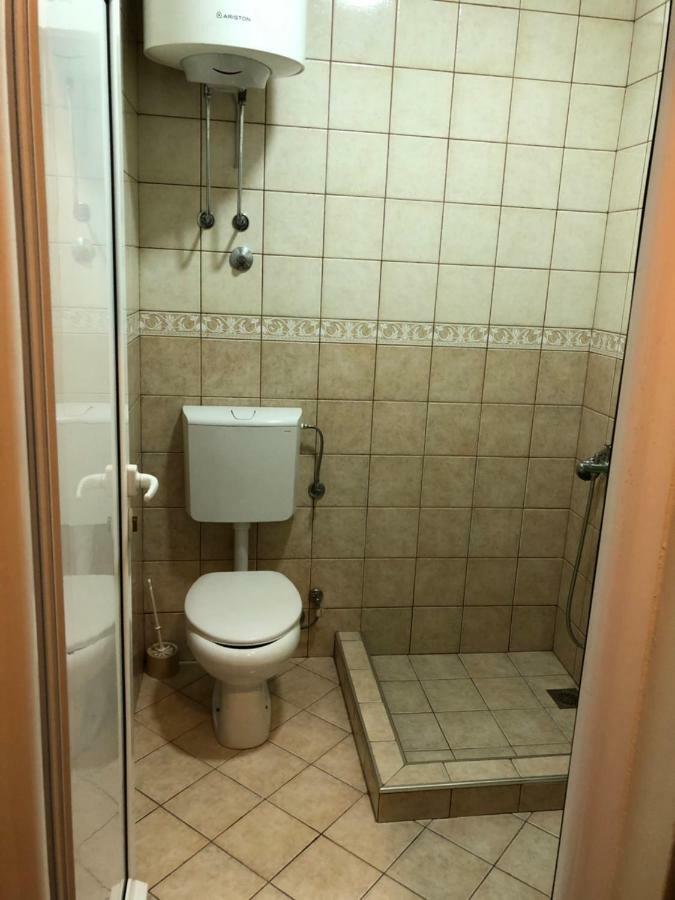 Apartment Family Ulcinj Bagian luar foto